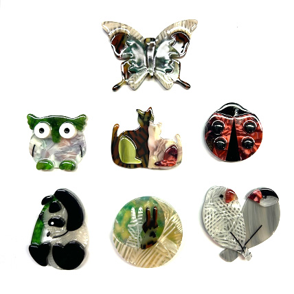 動物モチーフのアセテート帯留め